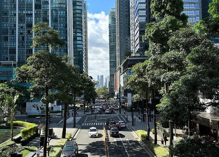 Urban Haven:cozy 2br Uptown Bgc W Washer + Balcony * Manila
