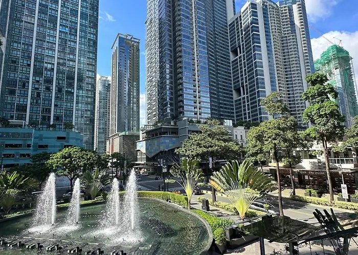 Urban Haven:cozy 2br Uptown Bgc W Washer + Balcony Apartamento