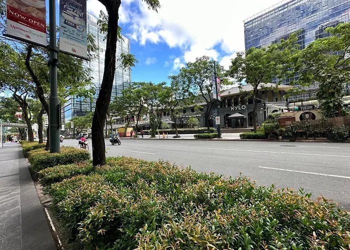 Urban Haven:cozy 2br Uptown Bgc W Washer + Balcony *